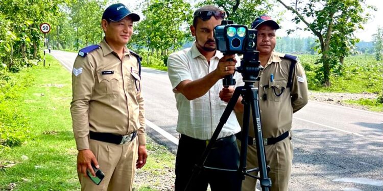 परिवहन विभाग का प्रवर्तन अभियान तेज़, 108 वाहनों के चालान, तीन वाहन सीज