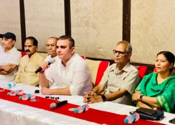 अतिक्रमण कार्रवाई पर भड़के विधायक सुमित हृदयेश, प्रशासन पर लगाए तानाशाही रवैये के आरोप 