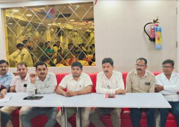 ‘आंचल’ ब्रांड की गुणवत्ता सुधार को लेकर नैनीताल दुग्ध संघ की बैठक, ‘छेना रबड़ी’ हुआ लॉन्च