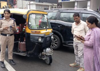 हल्द्वानी में परिवहन विभाग की बड़ी कार्रवाई, 140 वाहनों के चालान, 9 वाहन सीज 