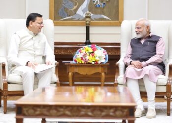 मुख्यमंत्री पुष्कर सिंह धामी की प्रधानमंत्री नरेंद्र मोदी से मुलाकात, राज्य के विकास के लिए किए कई महत्वपूर्ण प्रस्ताव