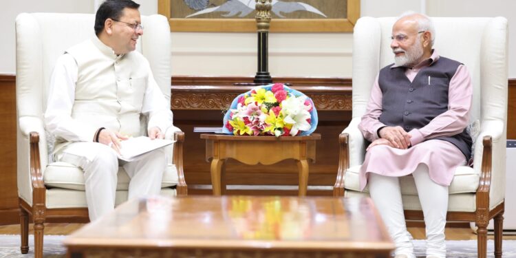 मुख्यमंत्री पुष्कर सिंह धामी की प्रधानमंत्री नरेंद्र मोदी से मुलाकात, राज्य के विकास के लिए किए कई महत्वपूर्ण प्रस्ताव