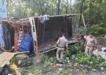 बड़ा हादसा टला, सड़क हादसे में 11 कांवड़ यात्री घायल