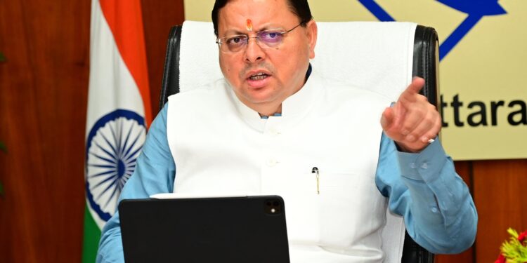 धार्मिक स्थलों की व्यवस्था पर मुख्यमंत्री गंभीर, प्रमुख मंदिरों में भीड़ प्रबंधन व आधारभूत सुविधाएं होंगी सुदृढ़