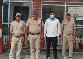 ब्लैकमेलिंग में पत्रकार गिरफ्तार, 50 हजार रुपये रिश्वत लेते रंगेहाथ दबोचा