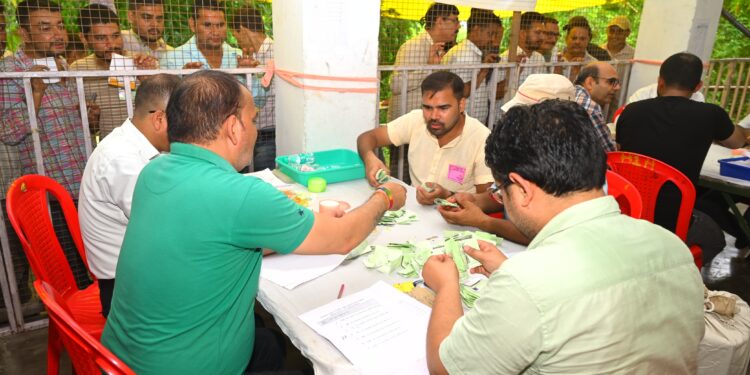 मनमोहन गडकोटी बने लाखनमण्डी क्षेत्र पंचायत सदस्य, कांटे की टक्कर में 7 वोटों से दर्ज की जीत