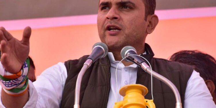 पंचायत चुनाव की अराजकता पर भड़के सुमित हृदयेश, बोले—जनता सिखाएगी भाजपा को लोकतंत्र का सबक