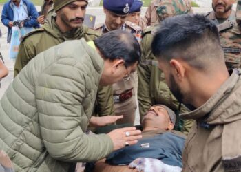 आपदा पर सरकार का फोकस: धराली में युद्धस्तर पर राहत-बचाव अभियान, धराली पहुंचे सीएम धामी