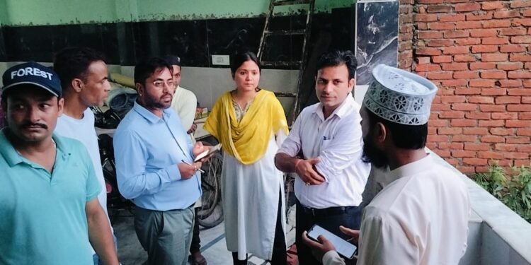 रेलवे भूमि पर संयुक्त सर्वे: मस्जिद-मदरसा समेत कई अवैध ढांचे चिन्हित 