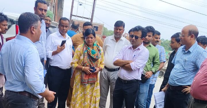 अतिक्रमण से जाम हुए नाले, नगर प्रशासन ने कसी कमर