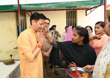 धराली आपदा पीड़ितों के साथ सरकार, मुख्यमंत्री धामी की दो बड़ी घोषणाएं