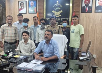 दून इंटरनेशनल स्कूल का ऑनलाइन प्लेटफॉर्म हैक, फर्जी मैसेज से ठगी, STF ने बरेली से तीन साइबर ठग दबोचे