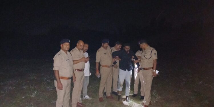 मुठभेड़ : हिस्ट्रीशीटर पुलिस की जवाबी कार्रवाई में घायल