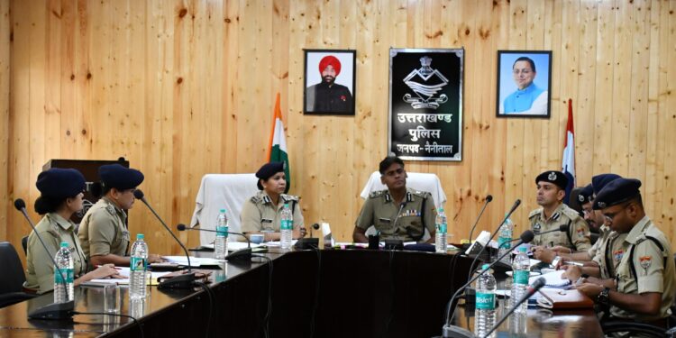 कुमाऊं में अपराध पर सख्त रुख: एडीजी मुरुगेशन ने पुलिस कप्तानों संग की समीक्षा बैठक, दिए सख्त निर्देश