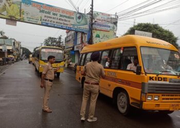 स्कूल बसों पर शिकंजा: 340 वाहन चैक, 27 पर कार्यवाही, 01 सीज, 08 संचालकों को नोटिस
