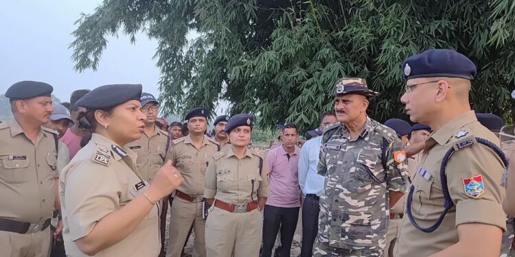 आईजी कुमायूँ का भारत-नेपाल सीमा मेलाघाट दौरा, सुरक्षा व्यवस्था की गहन समीक्षा – “जनता की सुरक्षा से कोई समझौता नहीं”