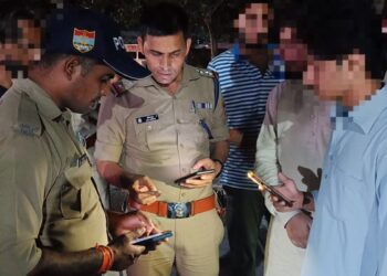 नैनीताल में SSP मीणा की सख्ती, “ऑपरेशन रोमियो” में 128 अराजक तत्व दबोचे, 15 चालक गिरफ्तार, शराब तस्करी का पर्दाफाश