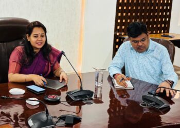 पीएम जनमन योजना में लापरवाही पर कार्रवाई, ग्राम विकास अधिकारी का वेतन रोका