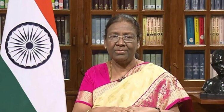 राष्ट्रपति द्रौपदी मुर्मू के नैनीताल आगमन की तैयारियों को लेकर जिलाधिकारी ने की समीक्षा बैठक