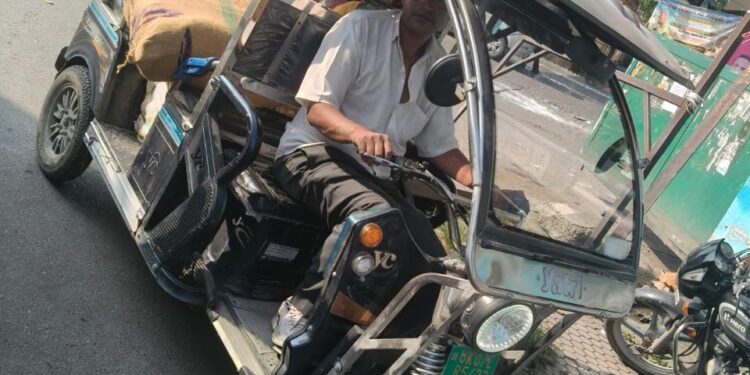 परिवहन विभाग का सख्त अभियान, 707 वाहन चालान, 116 किए गए बंद