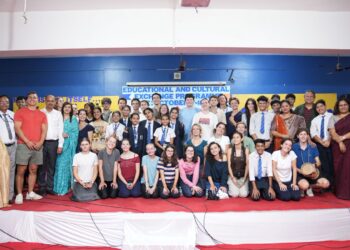 फ्रांस से आए छात्रों ने हल्द्वानी में जाना भारतीय संस्कृति का रंग, इंस्पिरेशन स्कूल में हुआ भव्य स्वागत