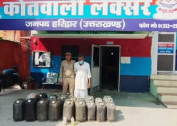 पटाखे फोड़ने के विवाद में बच्चों पर फेंका ज्वलनशील पदार्थ, पुलिस ने आरोपी को किया गिरफ्तार