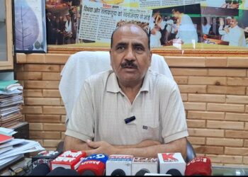 UKSSSC पेपर लीक प्रकरण: युवाओं का धरना खत्म, CM धामी ने दिए CBI जांच के आदेश, कांग्रेस पर साधा निशाना