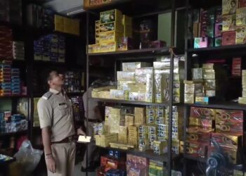 दीपावली से पहले दमकल विभाग अलर्ट, सुरक्षा इंतज़ामों की हुई सघन जांच