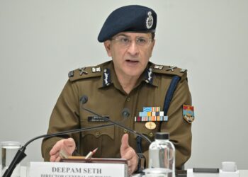 दिल्ली के लाल किले के पास धमाके के बाद उत्तराखंड हाई अलर्ट पर, सभी सीमाओं और संवेदनशील क्षेत्रों में सख्त चेकिंग शुरू