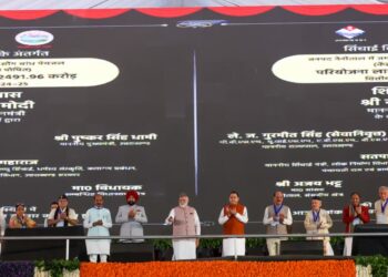 उत्तराखंड रजत जयंती पर PM मोदी का बड़ा उपहार, राज्य को मिली 8260 करोड़ की विकास योजनाएं