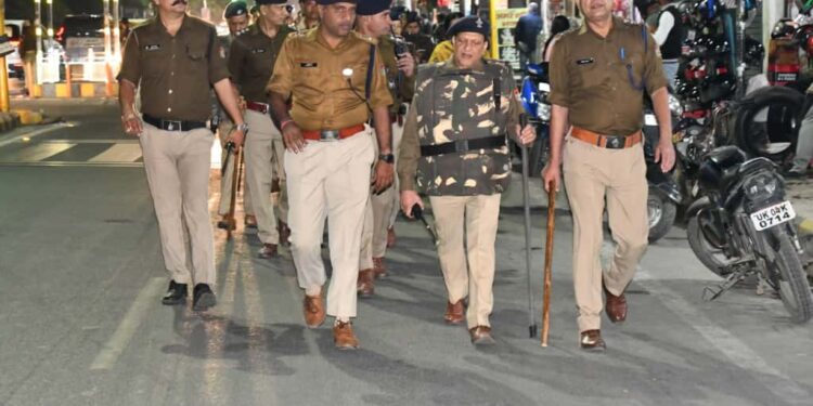 दिल्ली धमाके के बाद नैनीताल पुलिस हाई अलर्ट पर, जिलेभर में सघन चेकिंग और फ्लैग मार्च, SSP ने दिए सख्त निर्देश