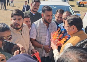 पत्रकारों ने मुख्यमंत्री धामी से की मुलाकात, दीपक अधिकारी प्रकरण में कार्रवाई के लिए जताया आभार