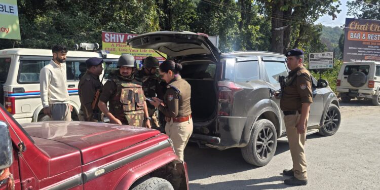 हाई-अलर्ट मोड: पुलिस का सघन चेकिंग अभियान जारी, 1400 वाहन और 2700 लोग की जांच