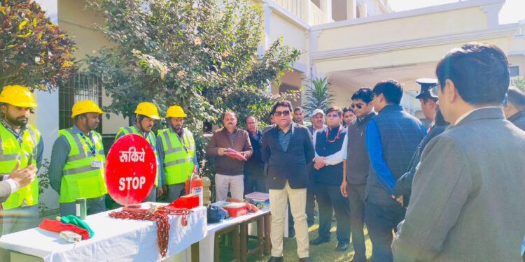 इज्जतनगर मंडल में ‘संरक्षा पहले, संरक्षा हमेशा’ पर उच्चस्तरीय संगोष्ठी 