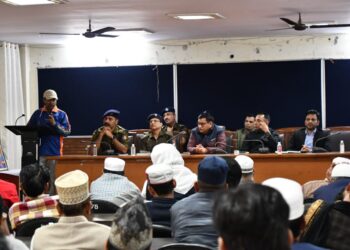 रेलवे अतिक्रमण मामले के फैसले से पहले शांति समिति की बैठक