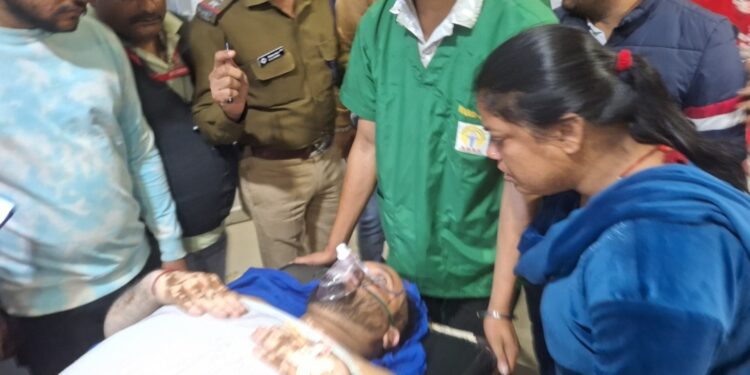 कवरेज के दौरान दो पत्रकारों पर हमला, दीपक अधिकारी गंभीर रूप से घायल, पत्रकार संगठनों में उबाल