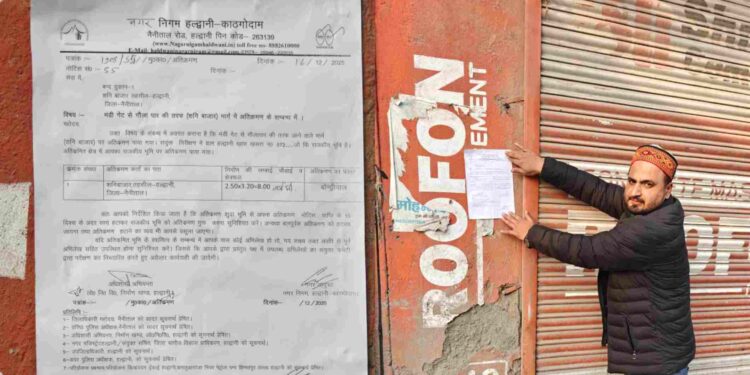 नाला चौड़ीकरण की राह से हटेगा अतिक्रमण, 56 कब्जाधारकों को नगर निगम का नोटिस