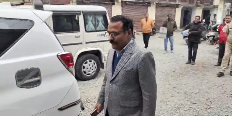 DM रयाल का हल्द्वानी तहसील का औचक निरीक्षण