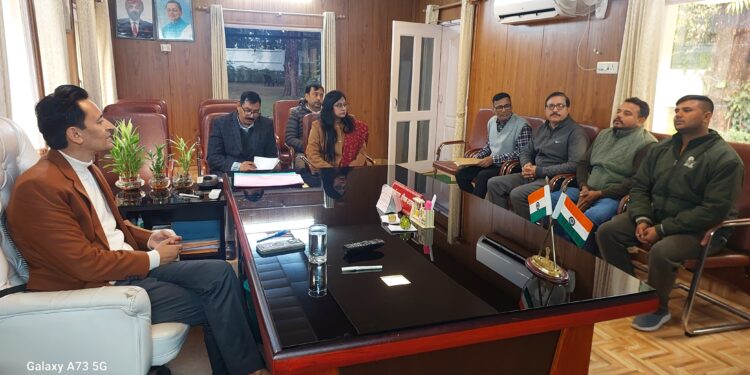 फर्जी जाति प्रमाण पत्र के आरोपों पर ग्राम प्रधान की कुर्सी संकट में…