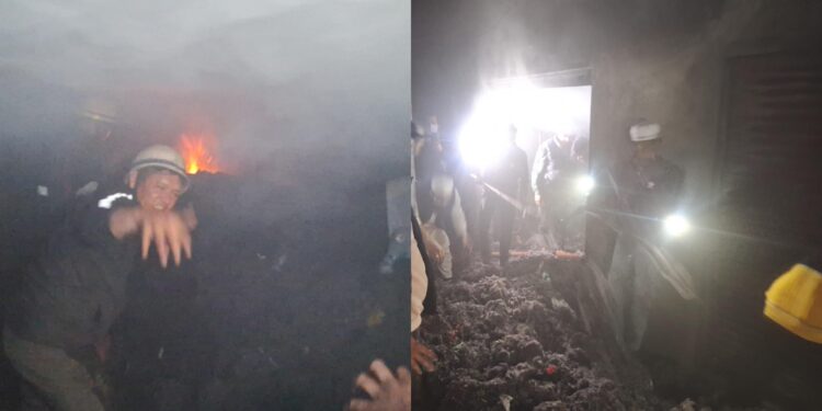 लाइन नंबर-01 में लिहाफ निर्माण गोदाम में आग, दमकल की त्वरित कार्रवाई से टला बड़ा नुकसान