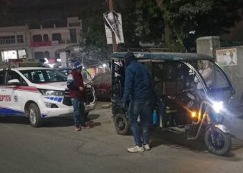 चेकिंग में परिवहन विभाग का सख्त एक्शन, 17 ई-रिक्शा सीज