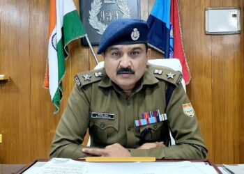 देहरादून में कश्मीरी युवकों से मारपीट, दुकानदार हिरासत में…