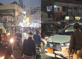 जाम में फंसे DM, सुरक्षाकर्मी ने उतरकर बनाया रास्ता, देखे Video