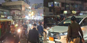 जाम में फंसे DM, सुरक्षाकर्मी ने उतरकर बनाया रास्ता, देखे Video