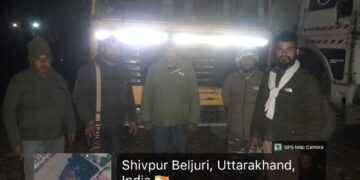 कटिया पुल खनन क्षेत्र में वन विभाग का छापा, डंपर-ट्रैक्टर पकड़े