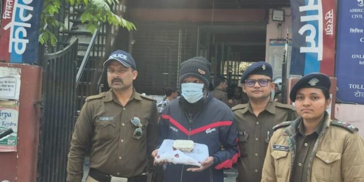 ऑपरेशन क्रैकडाउन का असर: अवैध हथियारों के साथ आरोपी गिरफ्तार