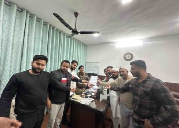 रमज़ान में रात की पाबंदी हटाने की मांग: बनभूलपुरा प्रतिनिधिमंडल ने एसपी सिटी से मिलकर सौंपा ज्ञापन