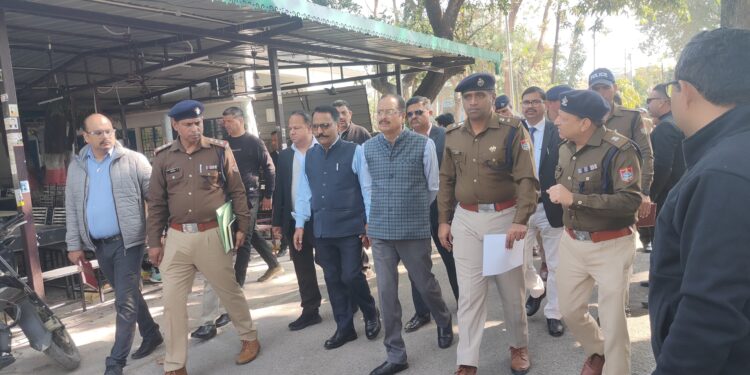 हल्द्वानी न्यायालय की सुरक्षा पर हाई अलर्ट, संयुक्त निरीक्षण में व्यवस्थाओं की गहन समीक्षा