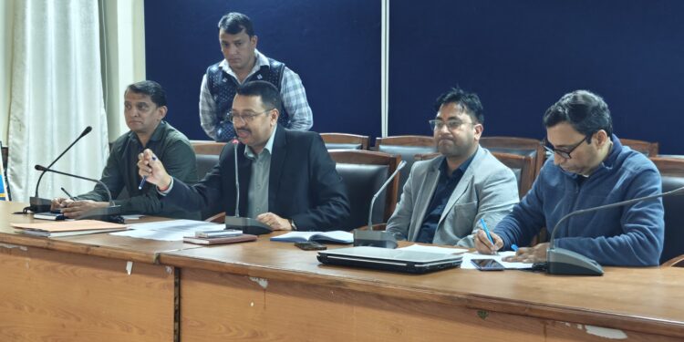 हल्द्वानी में मतदाता मैपिंग पर सख्ती, कम प्रगति वाले बीएलओ-सुपरवाइजरों की समीक्षा, 28 फरवरी तक मैपिंग कराने की अपील