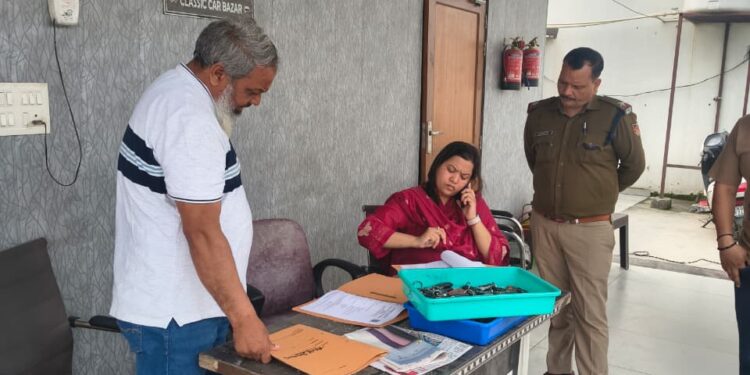 प्री-ओन्ड वाहन डीलरों पर आरटीओ की सख्त कार्रवाई, कई कार बाजारों को नोटिस